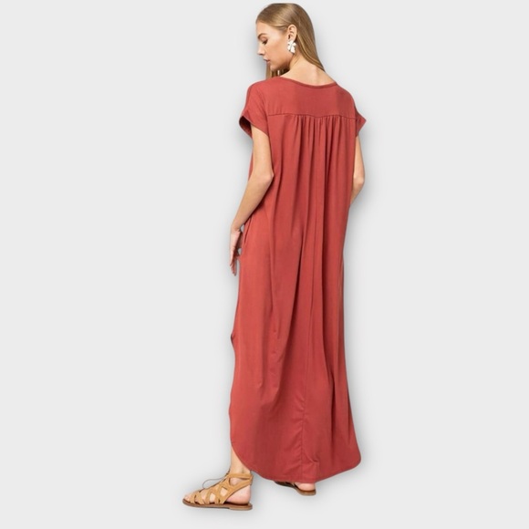 Entro Casual Loose Fit Short Sleeve V-Neck Split Hem Maxi Dress Redwood Large - Picture 2 of 12